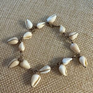 Vintage Cowrie Shell Charm Bracelet Boho Beach Tribal Jewelry 6.5”